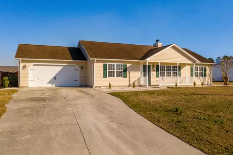 106 Spain Dr, Hubert, NC 28539 photo 1