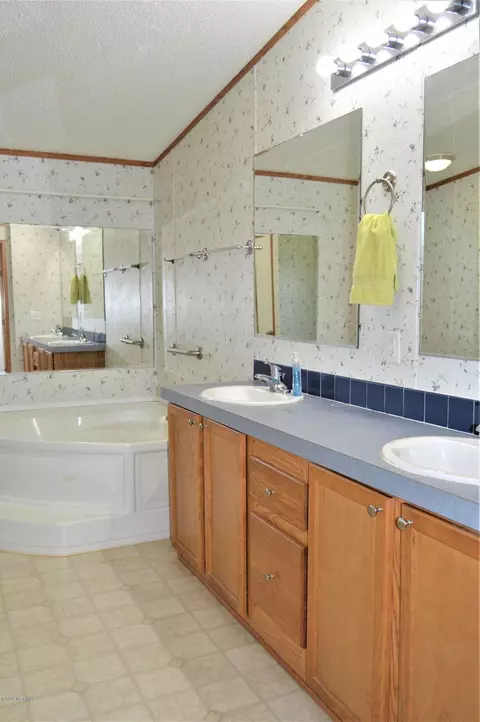 102 Bill Blake Dr, Willard, NC 28478 photo 13