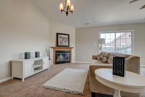205 Red Fox Ct, Hubert, NC 28539 photo 8