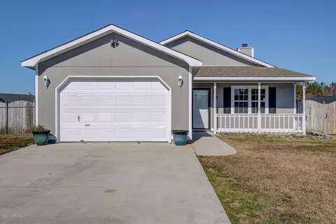 205 Red Fox Ct, Hubert, NC 28539 photo 1