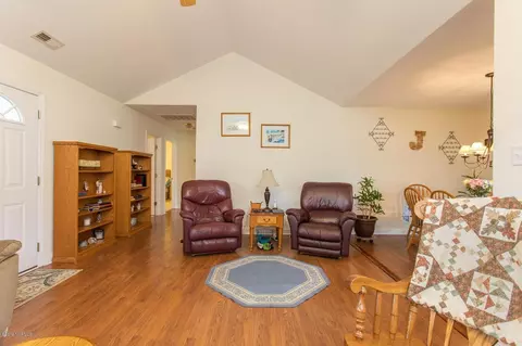 127 Derby Ln, Hampstead, NC 28443 photo 11
