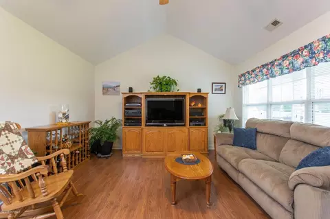 127 Derby Ln, Hampstead, NC 28443 photo 9