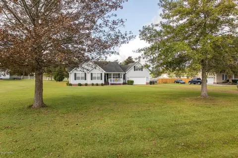 127 Derby Ln, Hampstead, NC 28443 photo 2