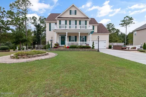 212 Middleridge Dr, Hubert, NC 28539 photo 1