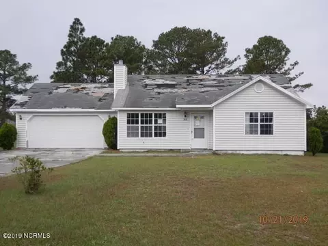 305 Dayrell Dr, Hubert, NC 28539 photo 1