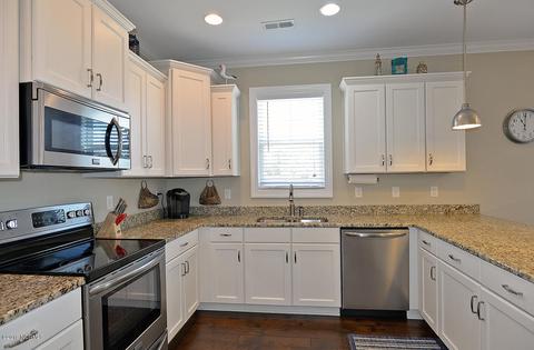 91 W Conolly Ct, Hampstead, NC 28443 photo 7