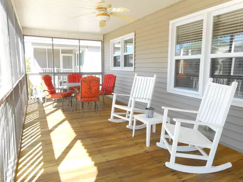 423 4th St, Sunset Beach, NC 28468 photo 3