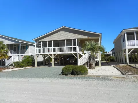 423 4th St, Sunset Beach, NC 28468 photo 2
