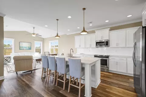 721 Crown Pointe Dr, Hampstead, NC 28443 photo 6