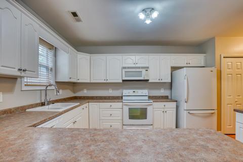 105 Cinema Ct, Hampstead, NC 28443 photo 13