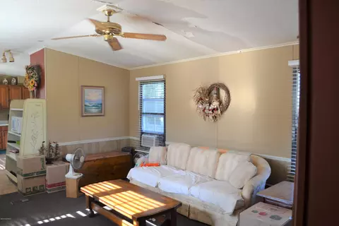 103 Hideaway Shrs, Hampstead, NC 28443 photo 9