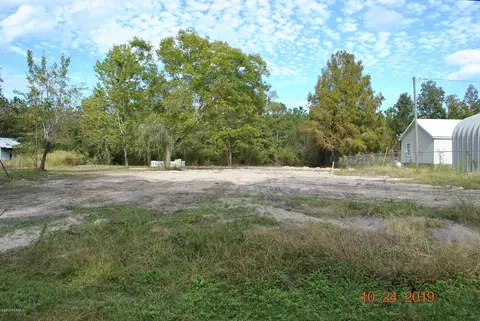 290 Howell Rd, Hubert, NC 28539 photo 1