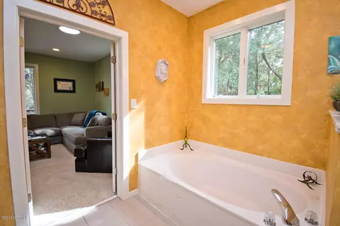 107 Windjammer Cv, Emerald Isle, NC 28594 photo 34