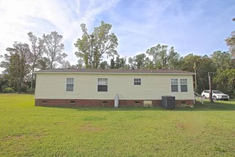 233 Parrot Swamp Loop Rd, Hubert, NC 28539 photo 4