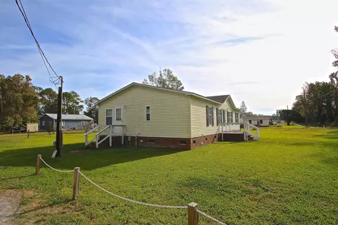 233 Parrot Swamp Loop Rd, Hubert, NC 28539 photo 5