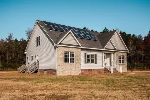702 Eagles Rd, Pinetops, NC 27864 photo 1