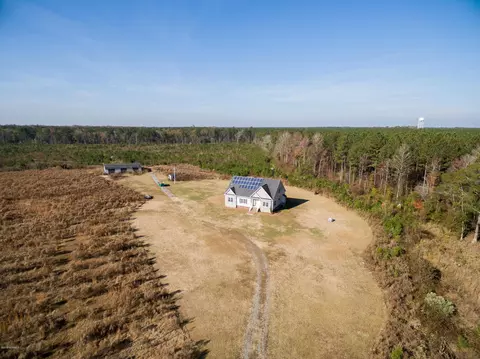 702 Eagles Rd, Pinetops, NC 27864 photo 2
