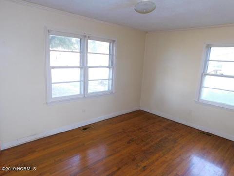 141 Circle Dr, Hamilton, NC 27840 photo 9