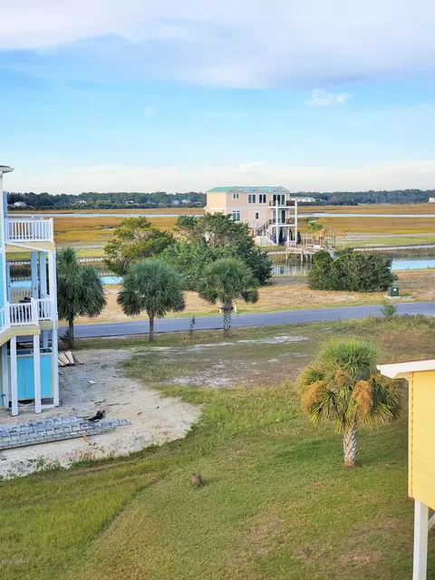 407 17th St, Sunset Beach, NC 28468 photo 4