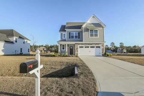680 Aria Ln, Hubert, NC 28539 photo 1