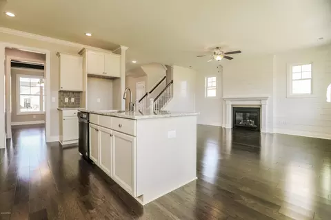 684 Aria Ln, Hubert, NC 28539 photo 3