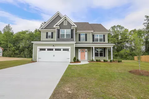 609 Heather Haven Ln, Hubert, NC 28539 photo 1