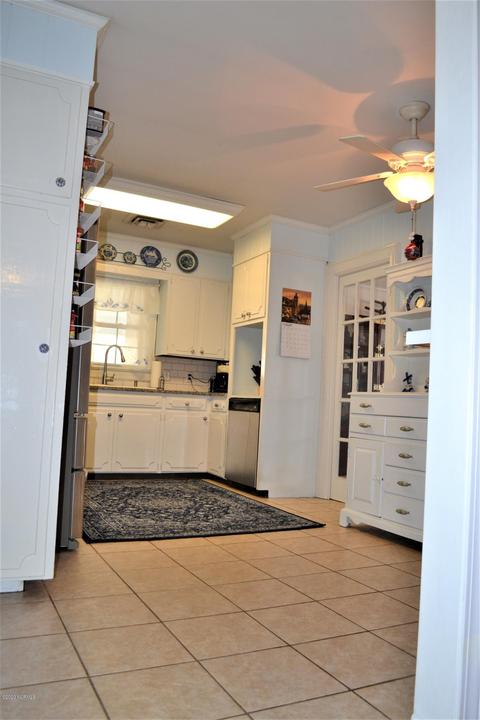 105 E 11th St, Washington, NC 27889 photo 6