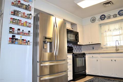 105 E 11th St, Washington, NC 27889 photo 8