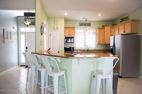 247 Doral Dr, Hampstead, NC 28443 photo 9