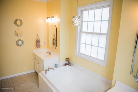 247 Doral Dr, Hampstead, NC 28443 photo 18