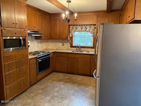 1701 Pine St, Tarboro, NC 27886 photo 16