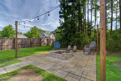 19 E Dewey Cir, Hampstead, NC 28443 photo 22
