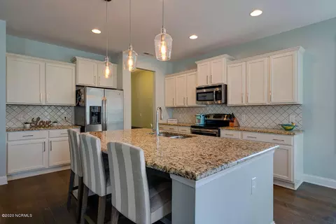 19 E Dewey Cir, Hampstead, NC 28443 photo 5