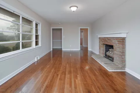 216 W Ninth St, Ayden, NC 28513 photo 5