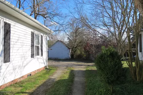 317 E Main St, Williamston, NC 27892 photo 19