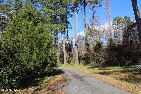 1013 Michael Dr, New Bern, NC 28560 photo 9