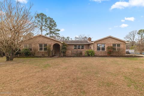 111 Oakleaf Ct, New Bern, NC 28562 photo 1