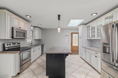 111 Oakleaf Ct, New Bern, NC 28562 photo 10