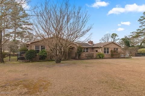 111 Oakleaf Ct, New Bern, NC 28562 photo 2