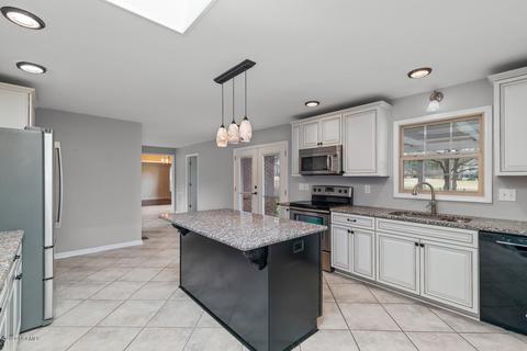111 Oakleaf Ct, New Bern, NC 28562 photo 11