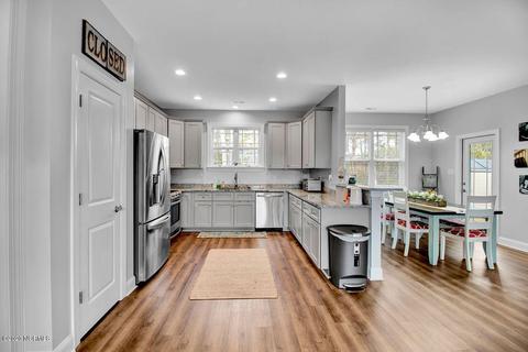 303 Big Pine Ct, Hubert, NC 28539 photo 6