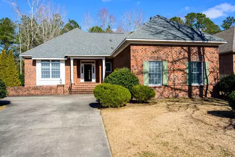 105 Pinehurst Dr, New Bern, NC 28562 photo 1