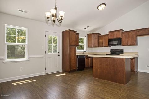 103 Sonia Dr, Hubert, NC 28539 photo 9