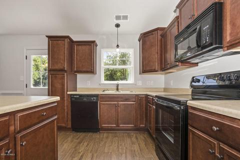 103 Sonia Dr, Hubert, NC 28539 photo 11