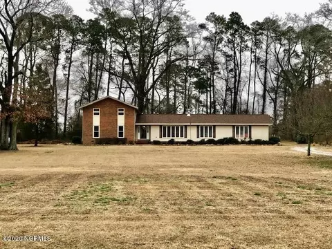 596 Dail Loop Rd, Tarboro, NC 27886 photo 2