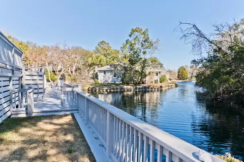 237 Windjammer W, Emerald Isle, NC 28594 photo 3