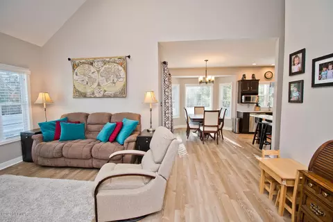 237 Windjammer W, Emerald Isle, NC 28594 photo 6