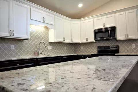 103 E Saddle Ln, Havelock, NC 28532 photo 4