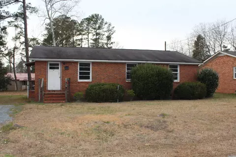 209 Pine St, Wallace, NC 28466 photo 1