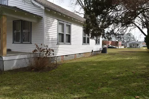 112 S Harding St, Bath, NC 27808 photo 4